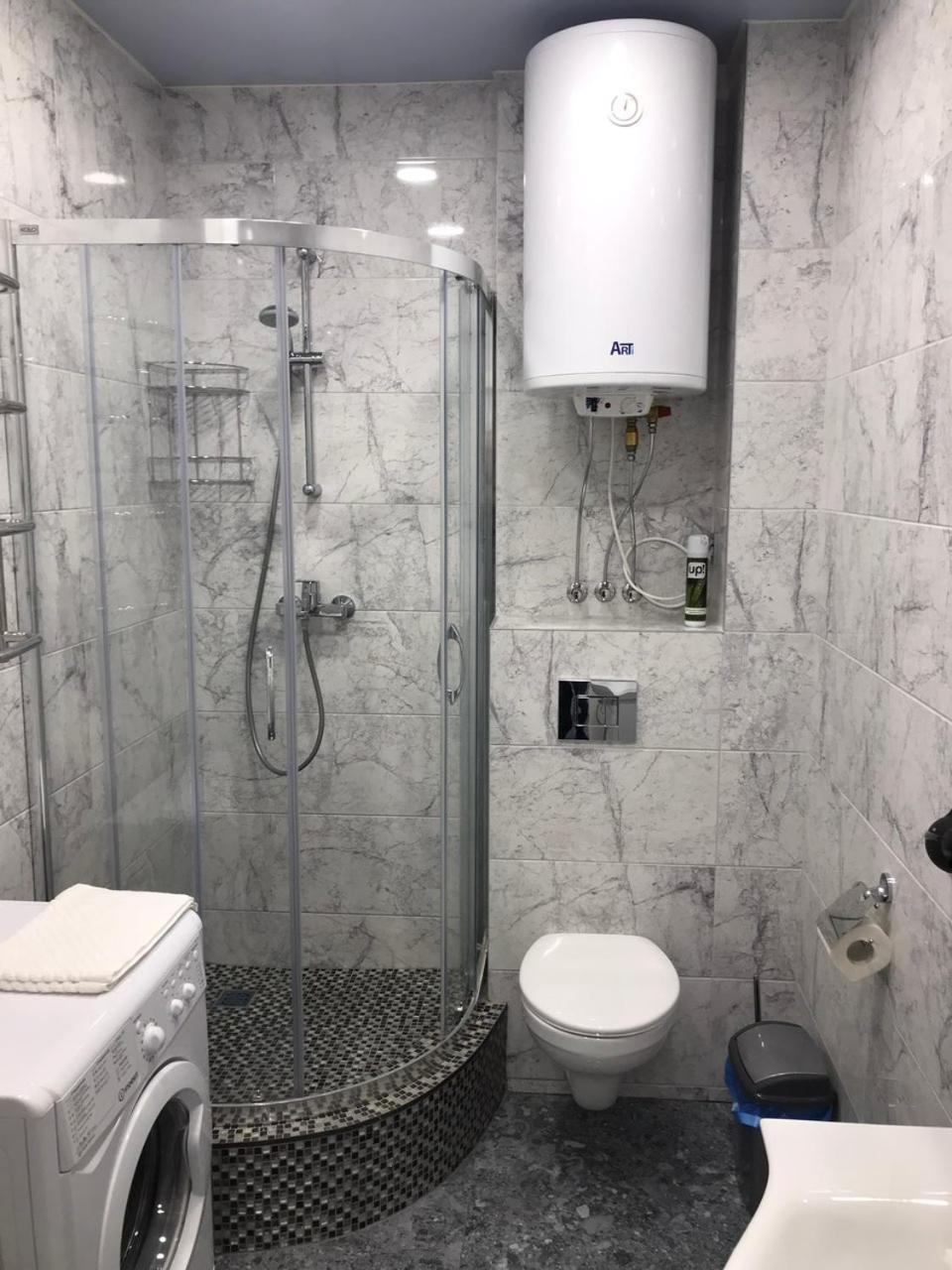 Appartamento Apartamenti Gercena 35 Kiev Esterno foto